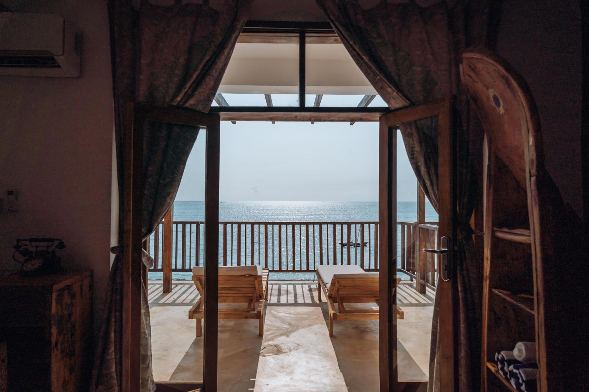 Sunrise Hotel จัมเบียนี ภายนอก รูปภาพ