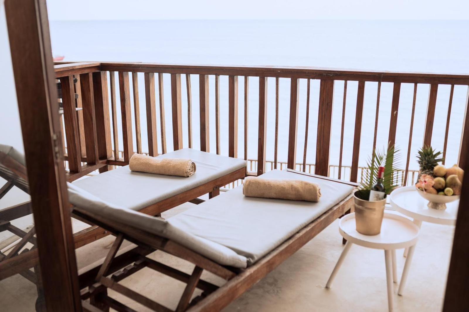 Sunrise Hotel จัมเบียนี ภายนอก รูปภาพ