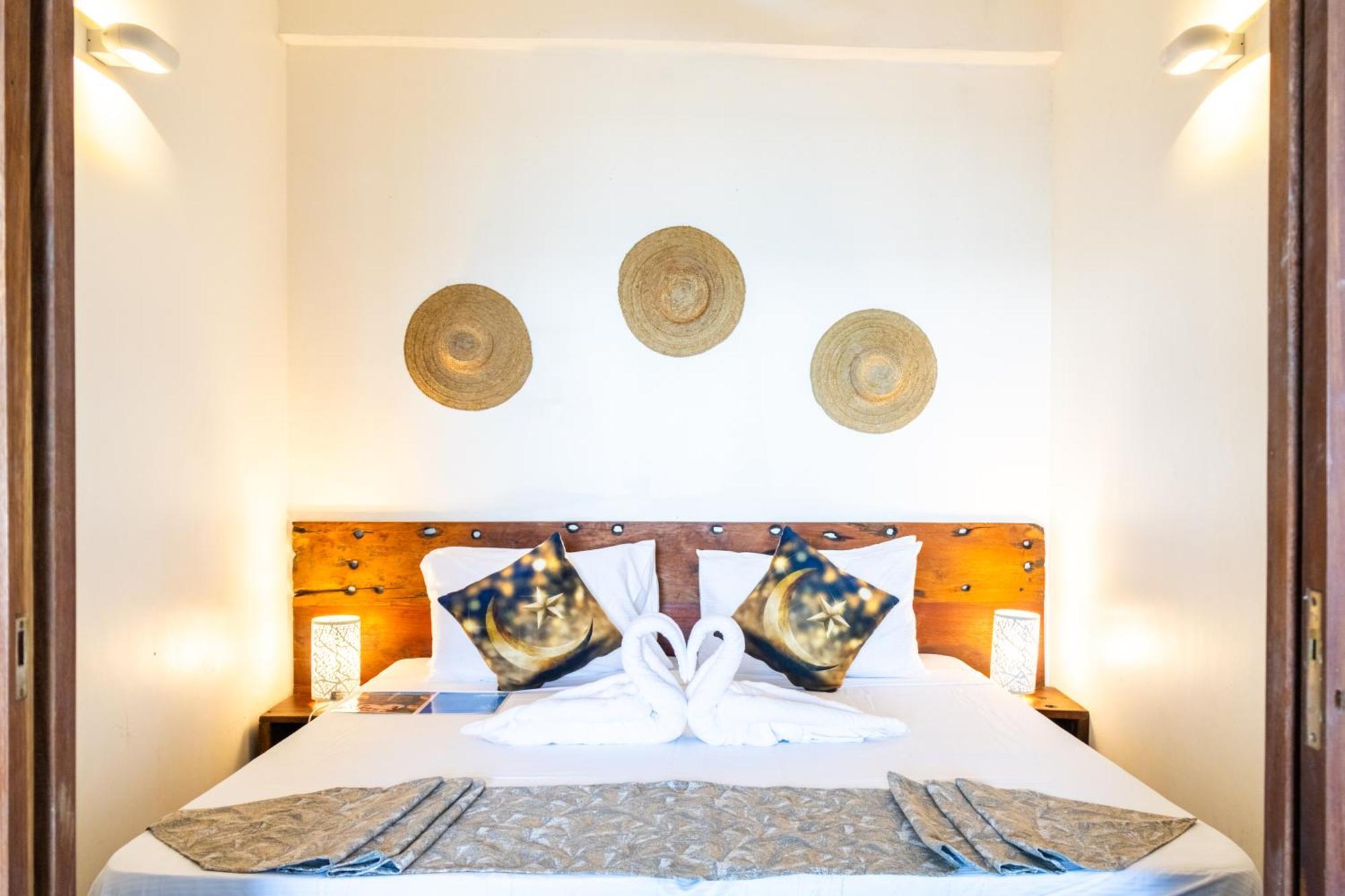 Sunrise Hotel จัมเบียนี ภายนอก รูปภาพ